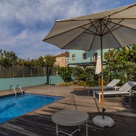 Lovelystay - Downtown Studio With Pool, Ac And Balcony Porto Dış mekan fotoğraf