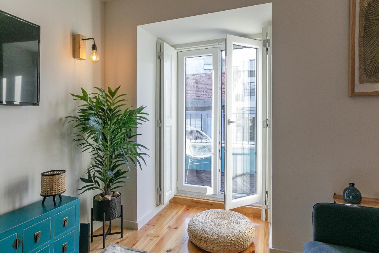 Lovelystay - Downtown Studio With Pool, Ac And Balcony Porto Dış mekan fotoğraf